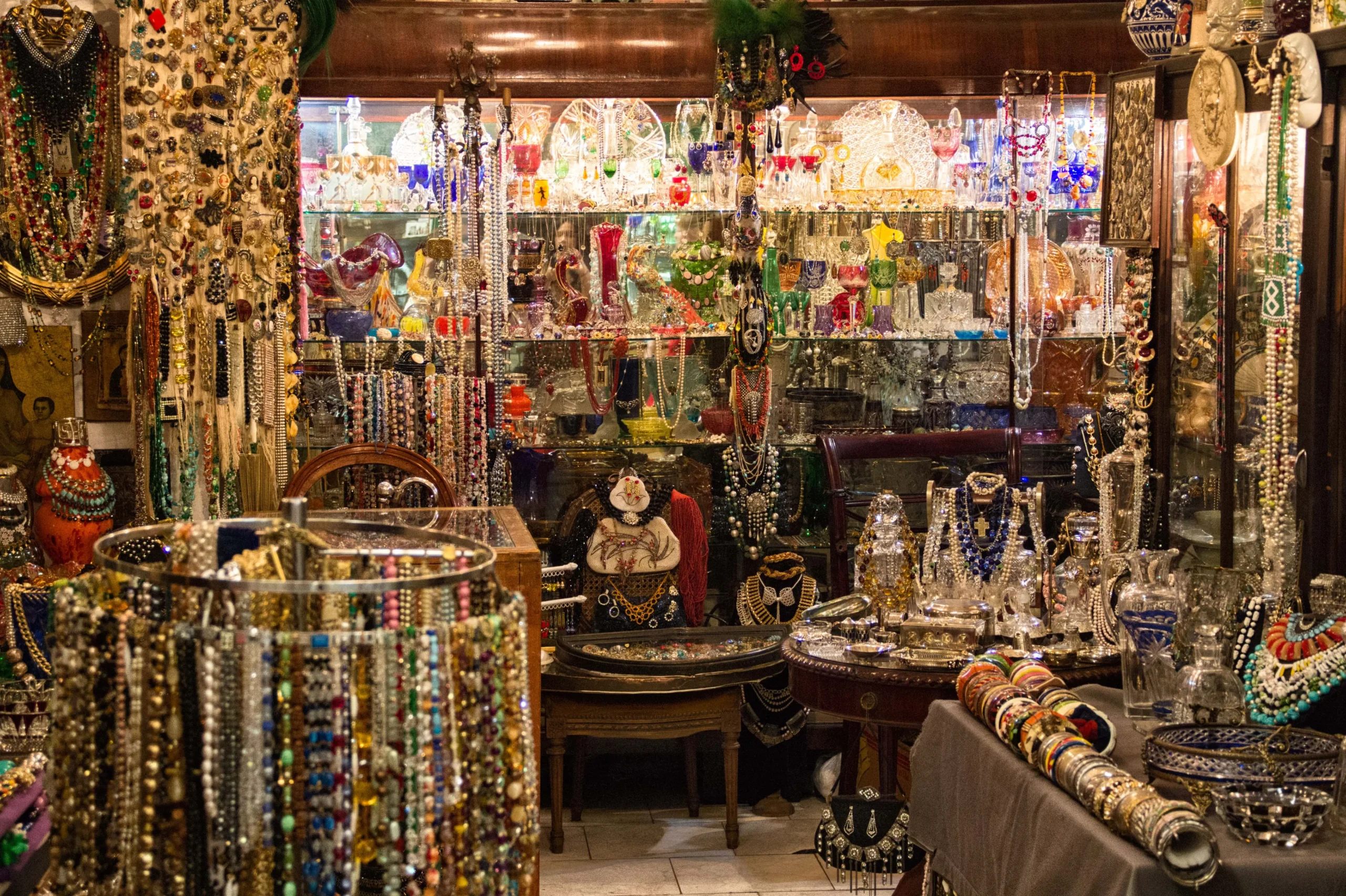 اسماء محلات اكسسوارات​